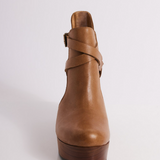 Cedar Clogs - Tan Leather