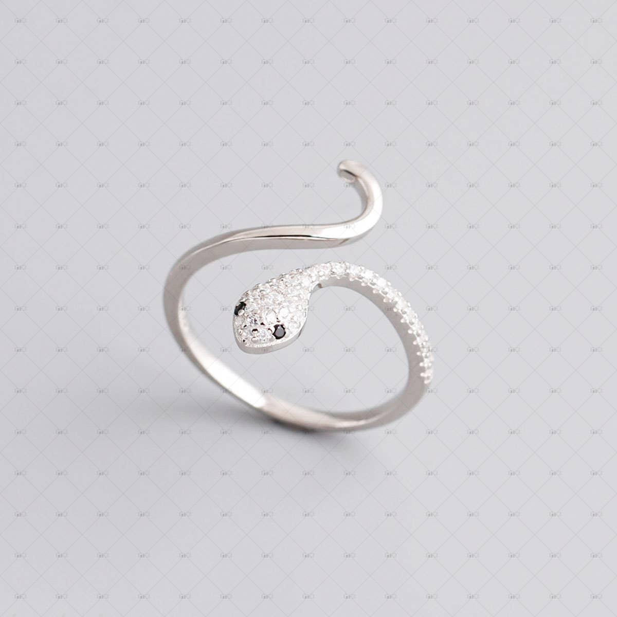 S925 Silver Snake Shape Single Black Eye Zirconia Ring
