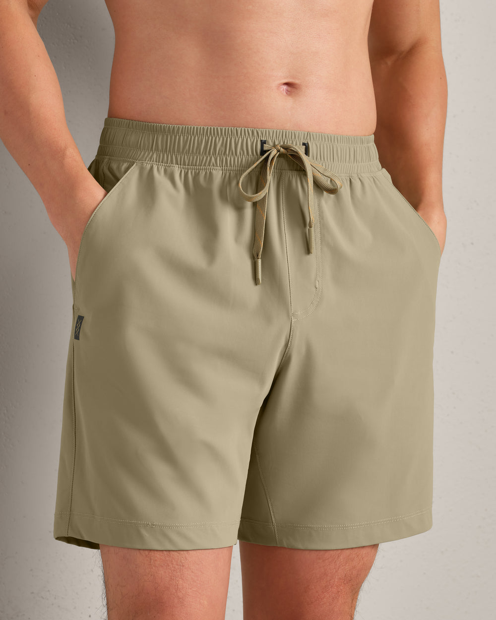7" Pursuit Short - Sand Green