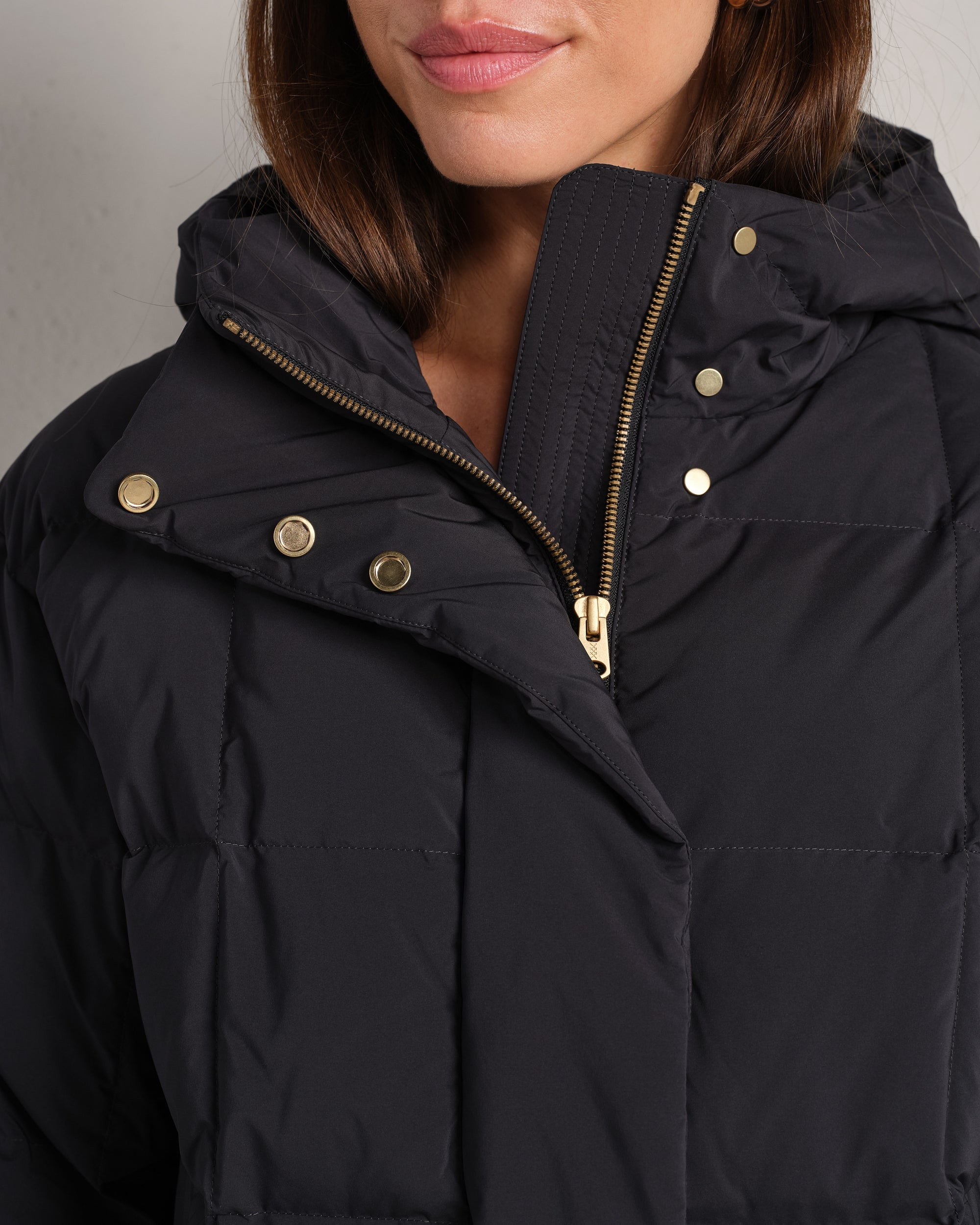 Powder Puffer Down Jacket- Black