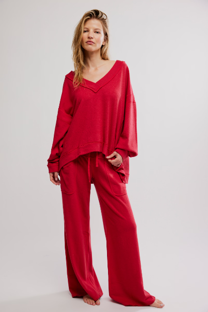 Staycation Pullover - Deep Red