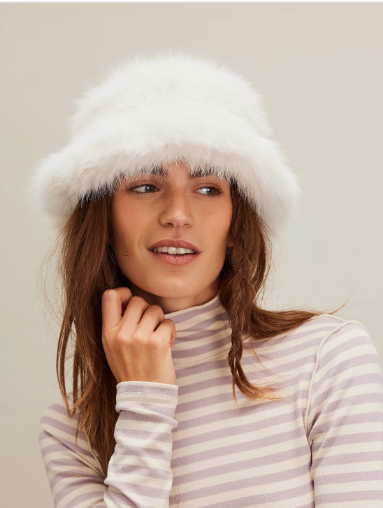 Ice Queen Bucket Hat -Ivory