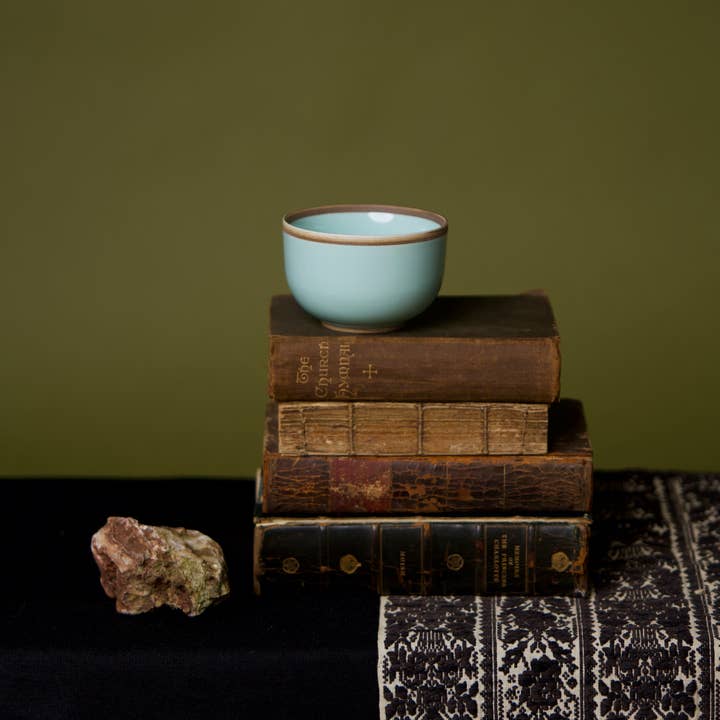 Rimmed Hermit Cup - Glossy Porcelain